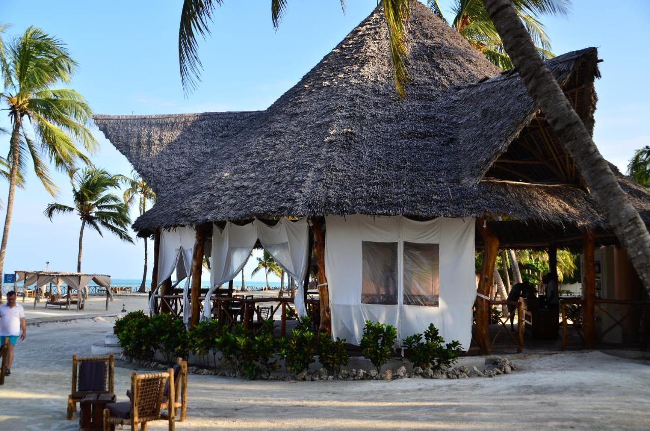 Vrclub Paje Palms Beach Resort Exterior photo