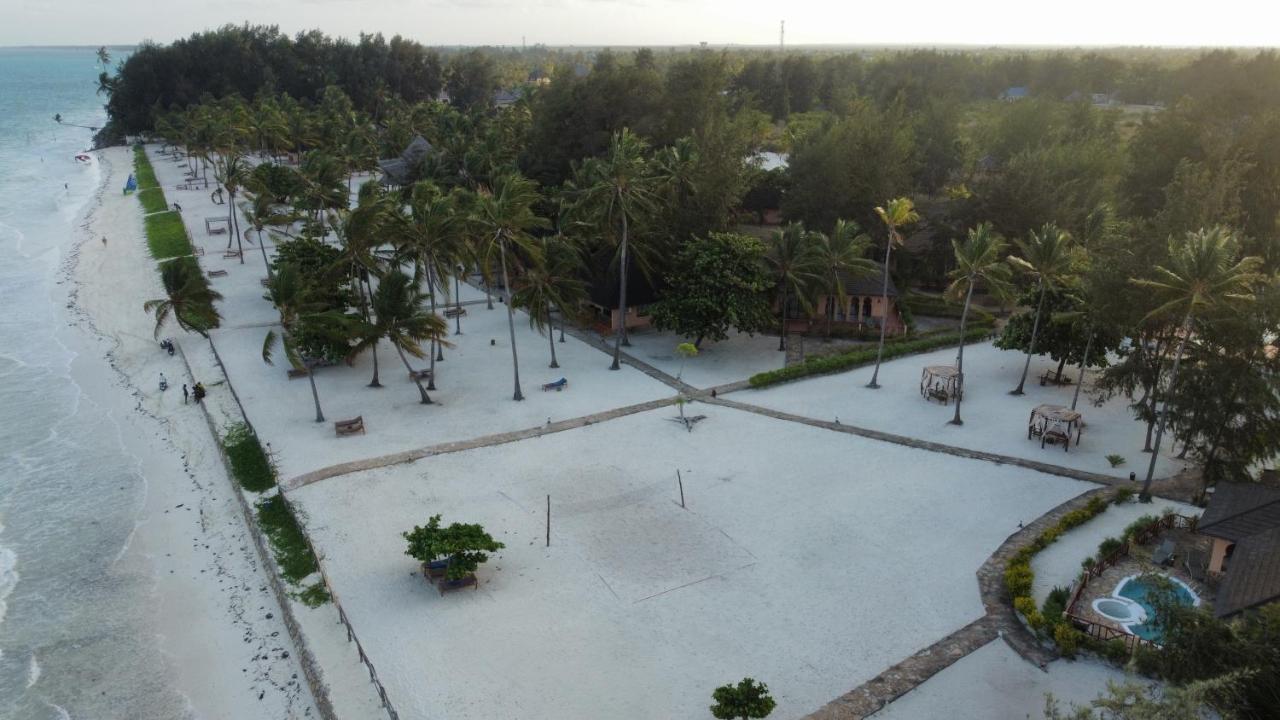 Vrclub Paje Palms Beach Resort Exterior photo