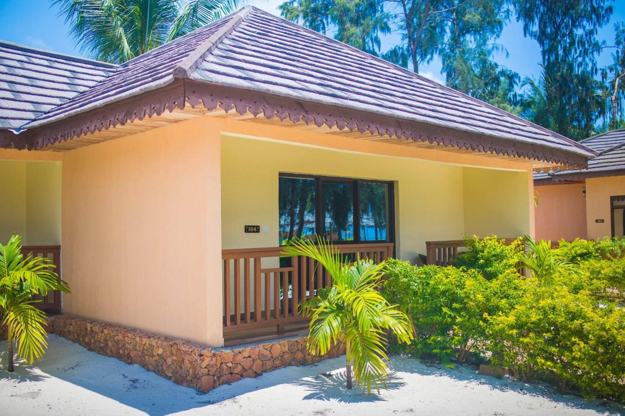Vrclub Paje Palms Beach Resort Exterior photo